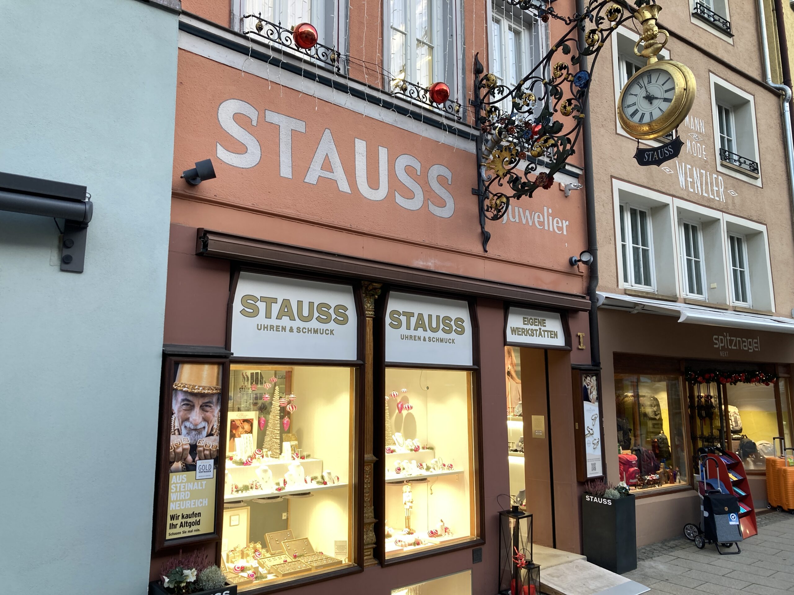 Stauss Uhren Schmuck